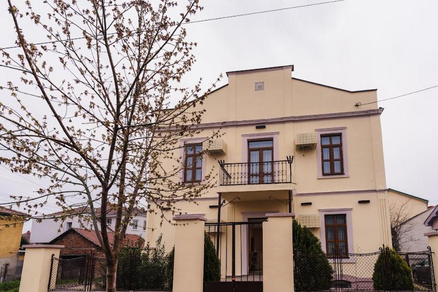 Fenix Gevgelija Bed & Breakfast エクステリア 写真